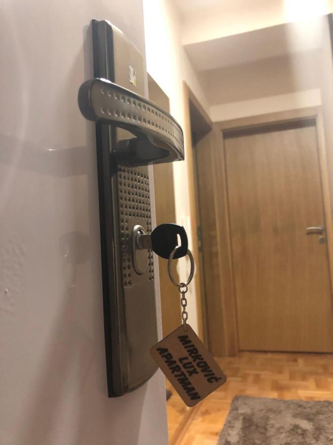 Mirkovic Lux Apartman Nis Luaran gambar
